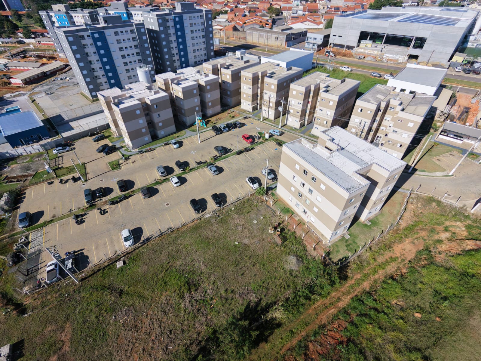 Condomínio Monções